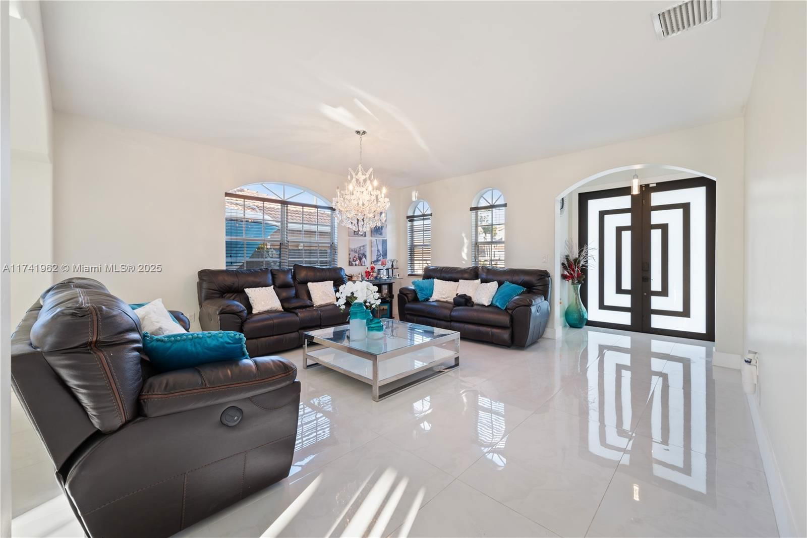 Real estate property located at 1360 142nd Ave, Miami-dade, West Dade Land Sub, Miami, FL