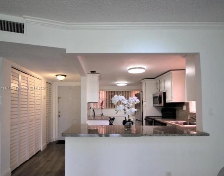 Real estate property located at 8340 Sands Point Blvd P101, Broward, Sands Point Condominium I, Tamarac, FL