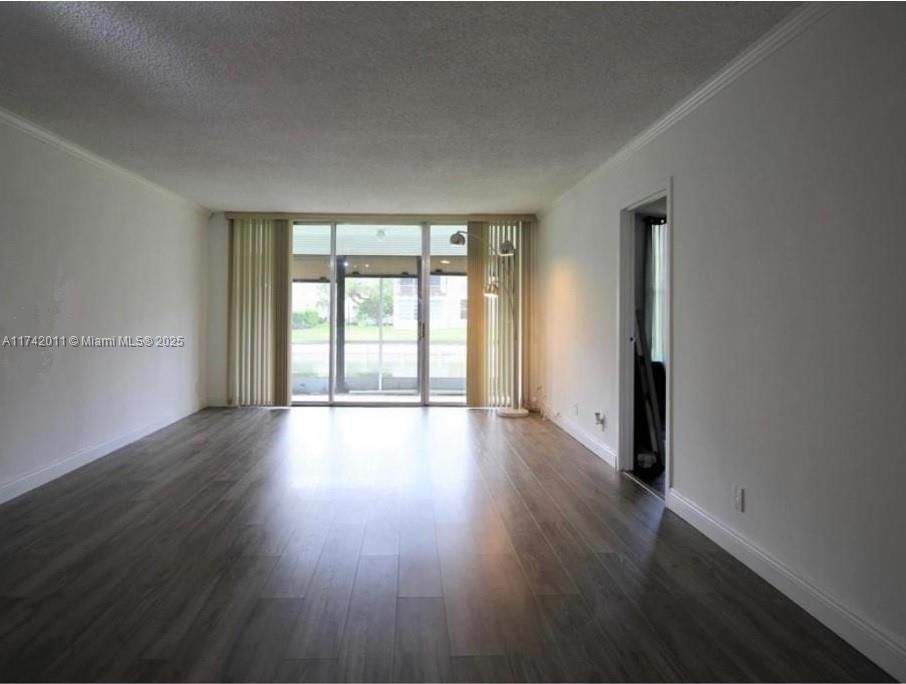 Real estate property located at 8340 Sands Point Blvd P101, Broward, Sands Point Condominium I, Tamarac, FL