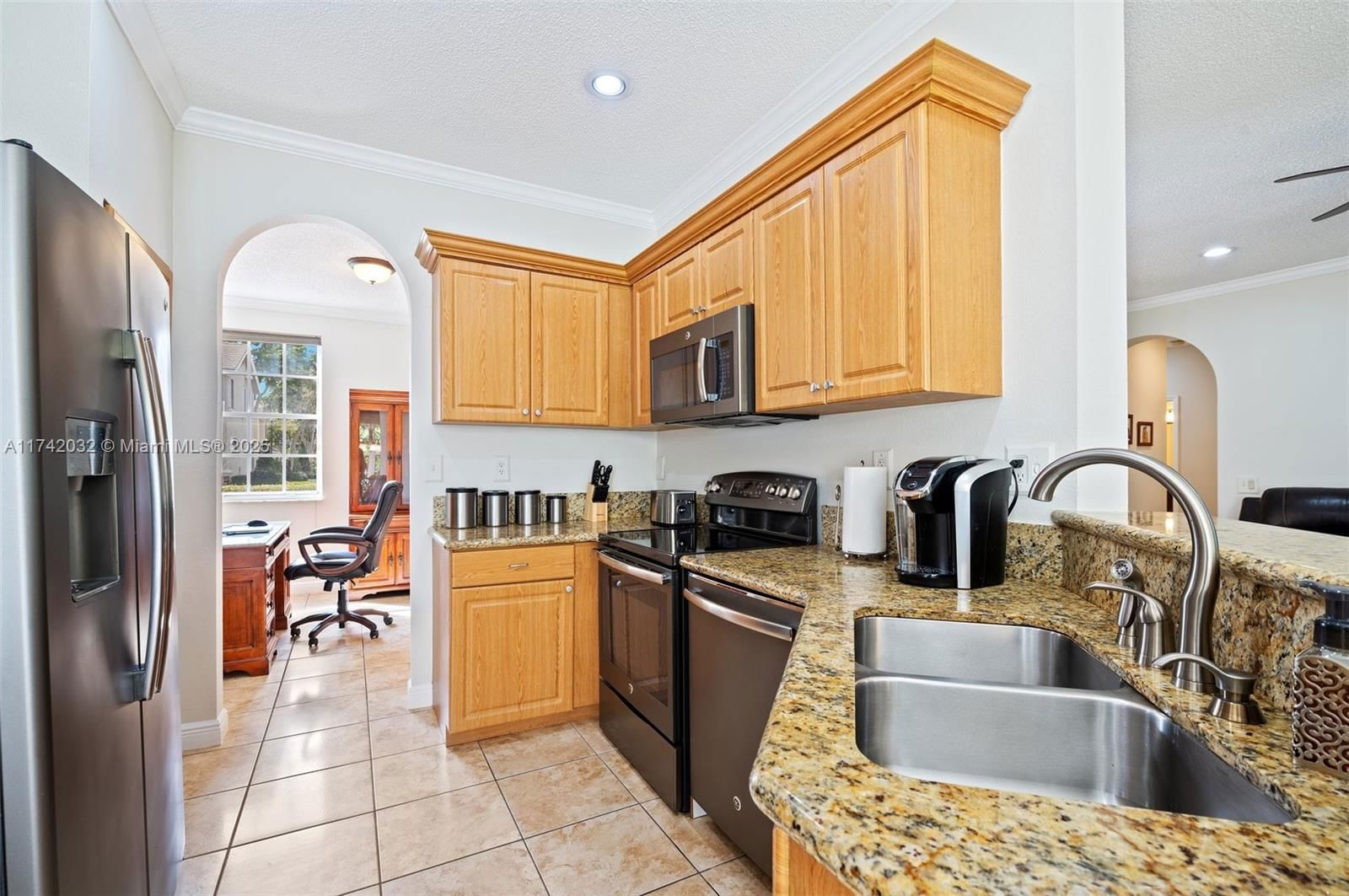 Real estate property located at 12321 10th Dr A-6, Broward, Steeplechase At Eagle Tra, Coral Springs, FL
