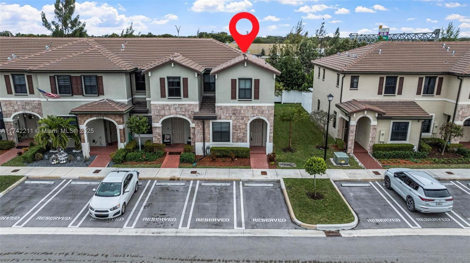 Real estate property located at 11047 32nd Ln, Miami-dade, Aquabella North Replat, Hialeah, FL