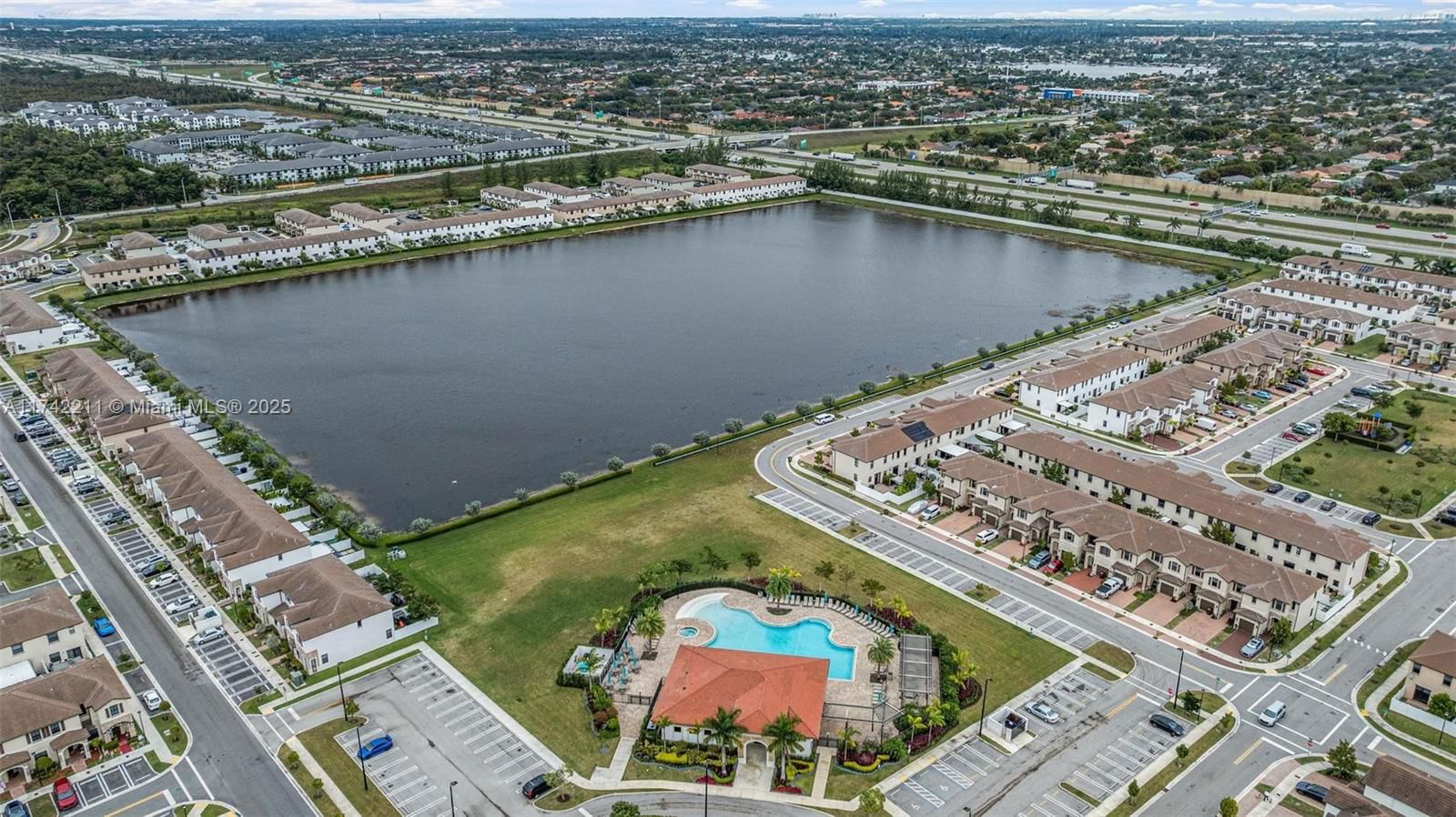Real estate property located at 11047 32nd Ln, Miami-dade, Aquabella North Replat, Hialeah, FL