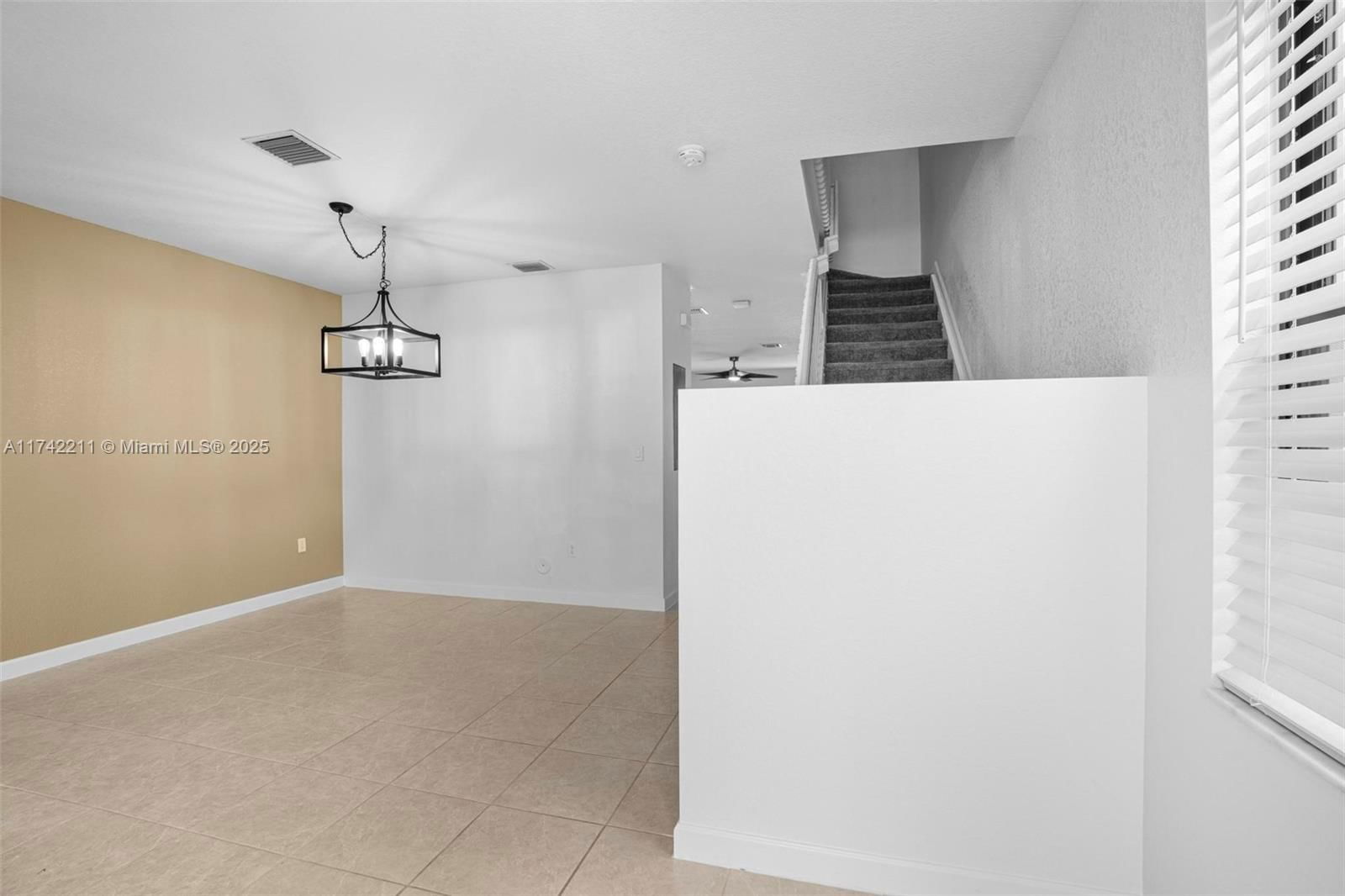 Real estate property located at 11047 32nd Ln, Miami-dade, Aquabella North Replat, Hialeah, FL