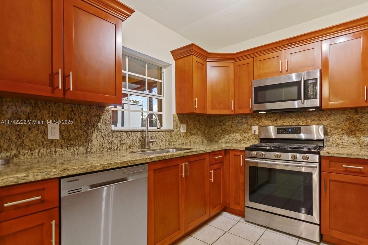 Real estate property located at 16761 299th St, Miami-dade, So Highland Estates, Homestead, FL