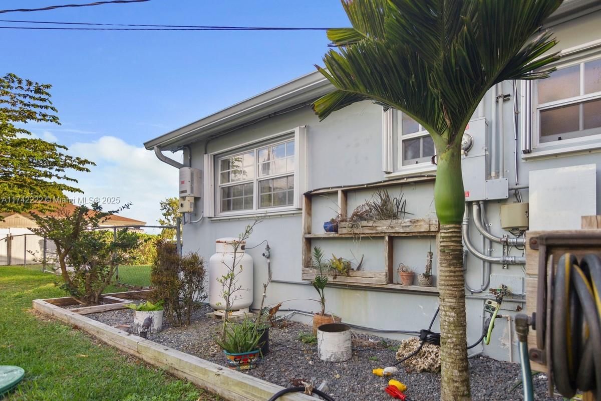 Real estate property located at 16761 299th St, Miami-dade, So Highland Estates, Homestead, FL