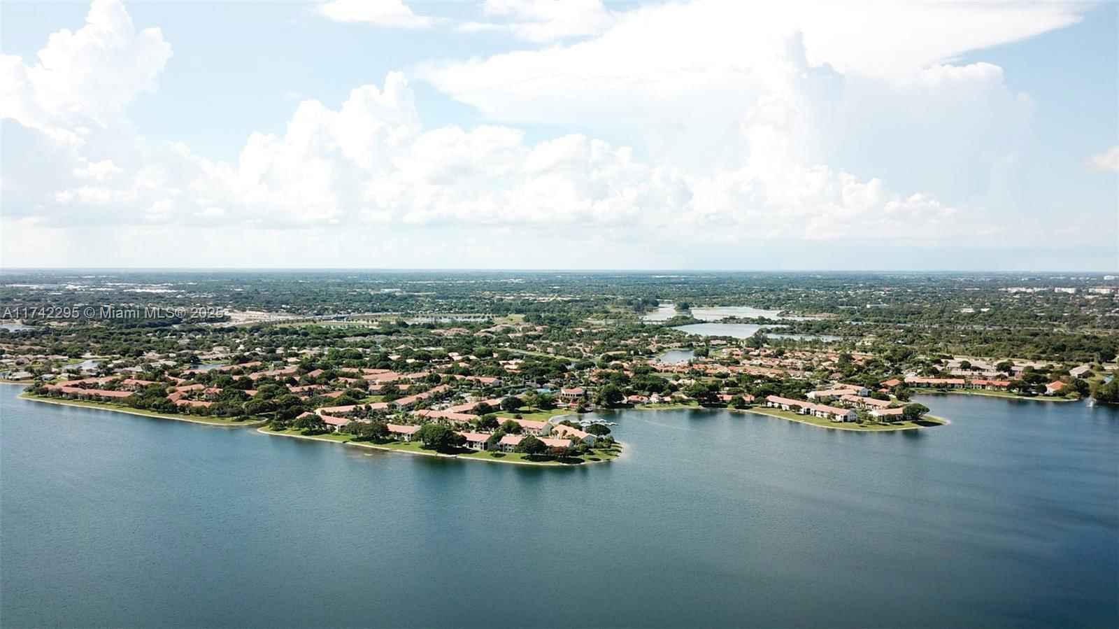 Real estate property located at 104 Freedom Ct #104, Broward, Freedom Square Condo, Deerfield Beach, FL