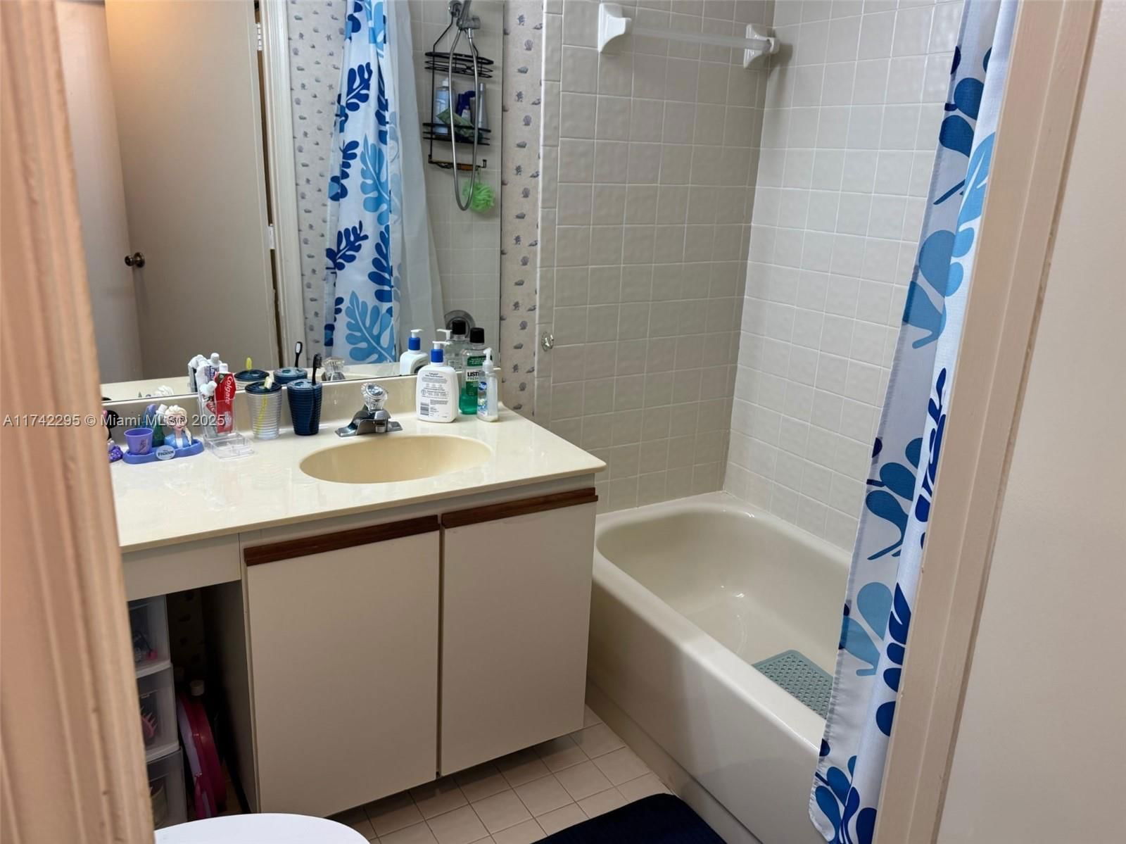 Real estate property located at 104 Freedom Ct #104, Broward, Freedom Square Condo, Deerfield Beach, FL