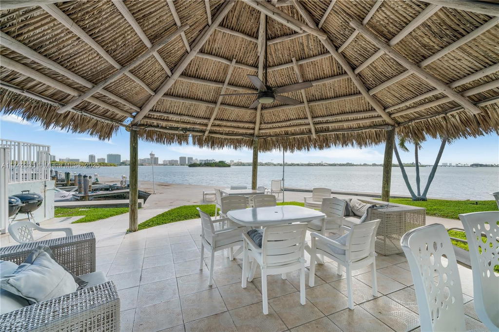 Real estate property located at 2700 135th St #32, Miami-dade, Fairmont House Inc - Co-o, North Miami, FL