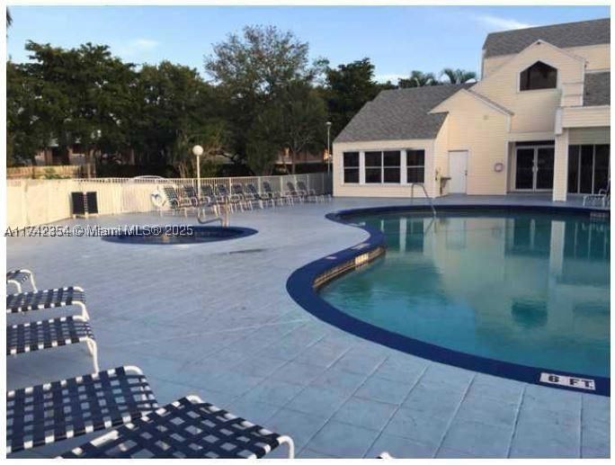 Real estate property located at 3441 44th St #106, Broward, Summer Lake, Oakland Park, FL