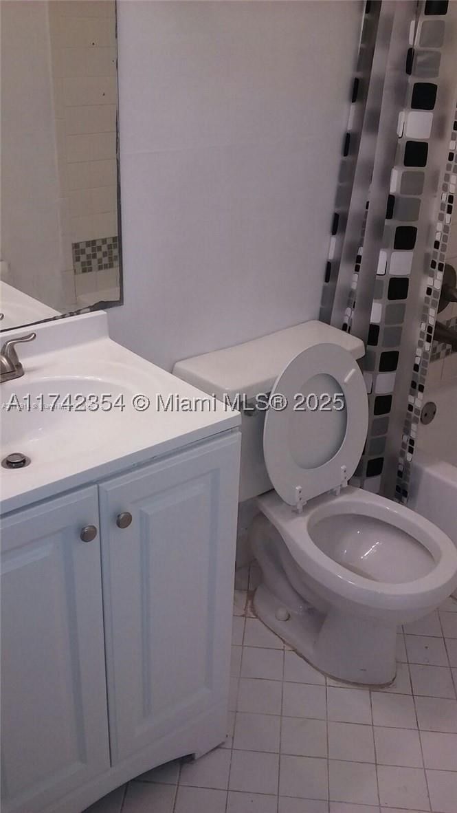 Real estate property located at 3441 44th St #106, Broward, Summer Lake, Oakland Park, FL