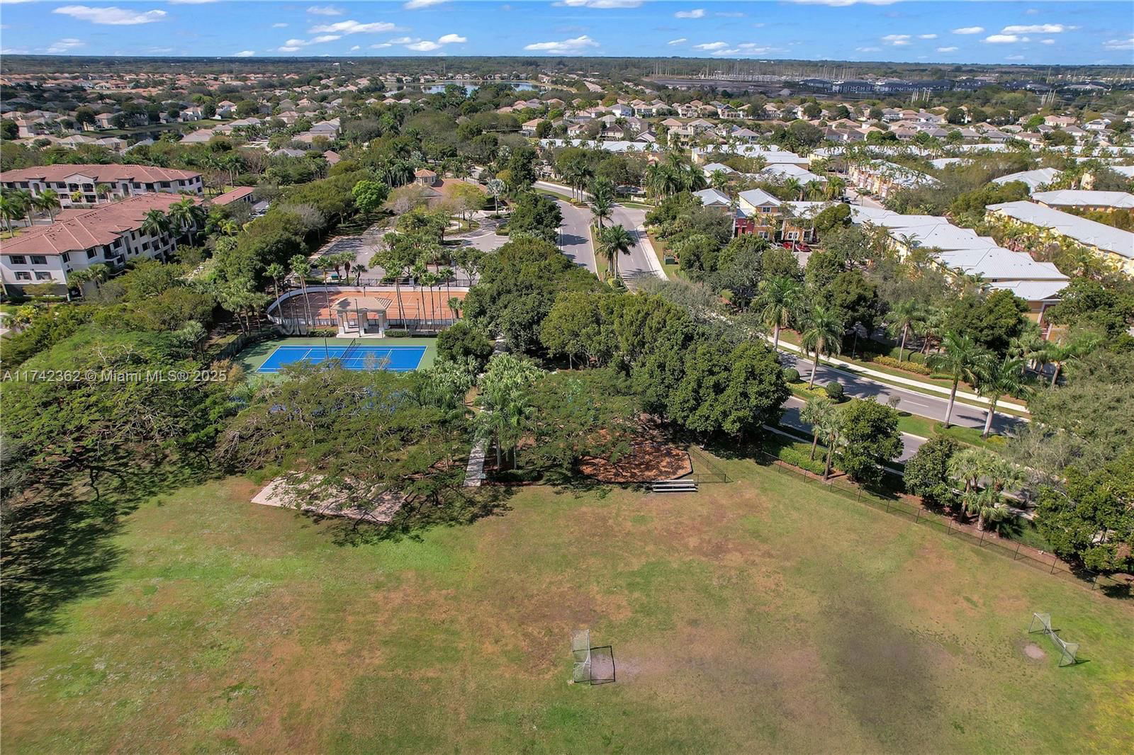 Real estate property located at 207 Berenger Walk, Palm Beach, Anthony Groves Ph 2, Royal Palm Beach, FL