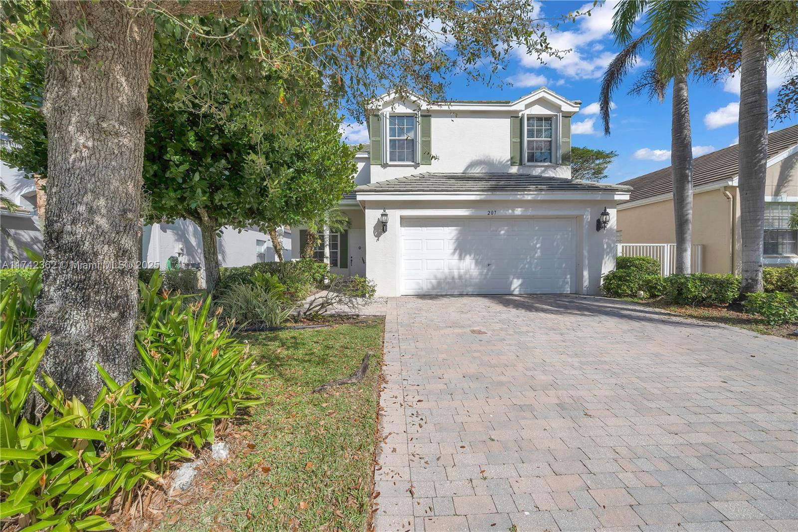 Real estate property located at 207 Berenger Walk, Palm Beach, Anthony Groves Ph 2, Royal Palm Beach, FL