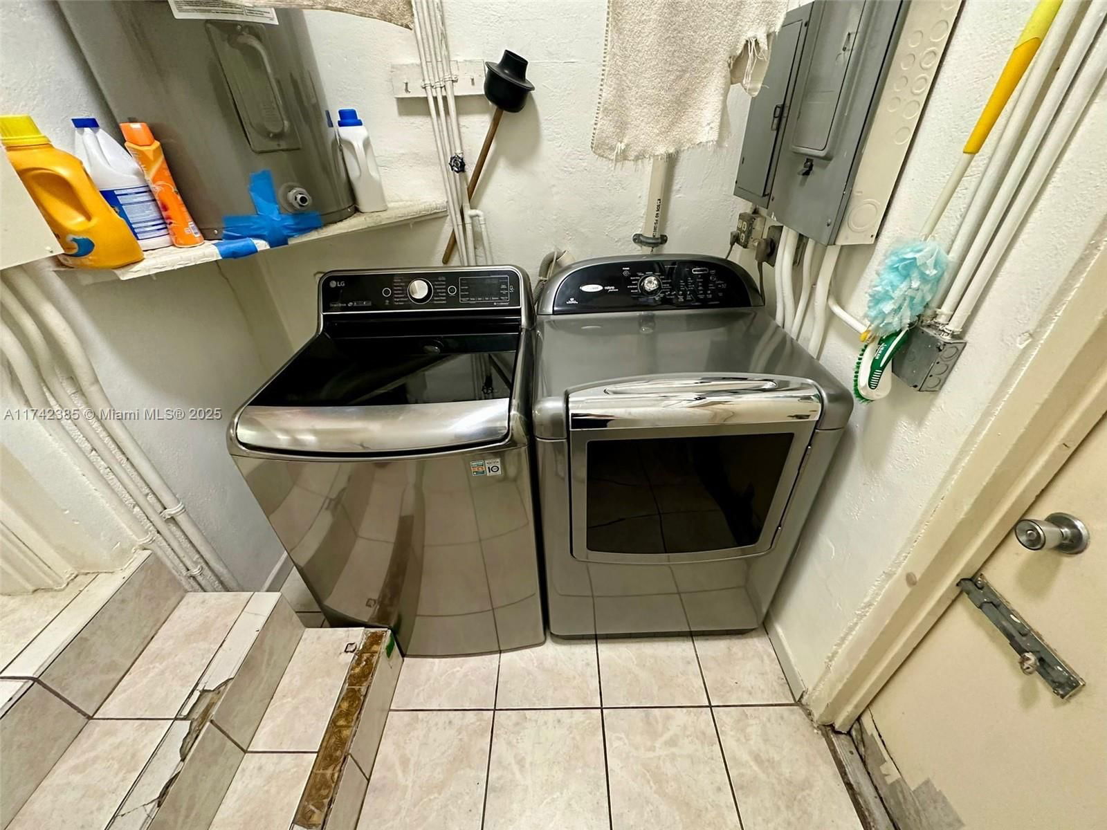 Real estate property located at 366 12th St, Miami-dade, Hialeah 5th Addn Rev Pl, Hialeah, FL
