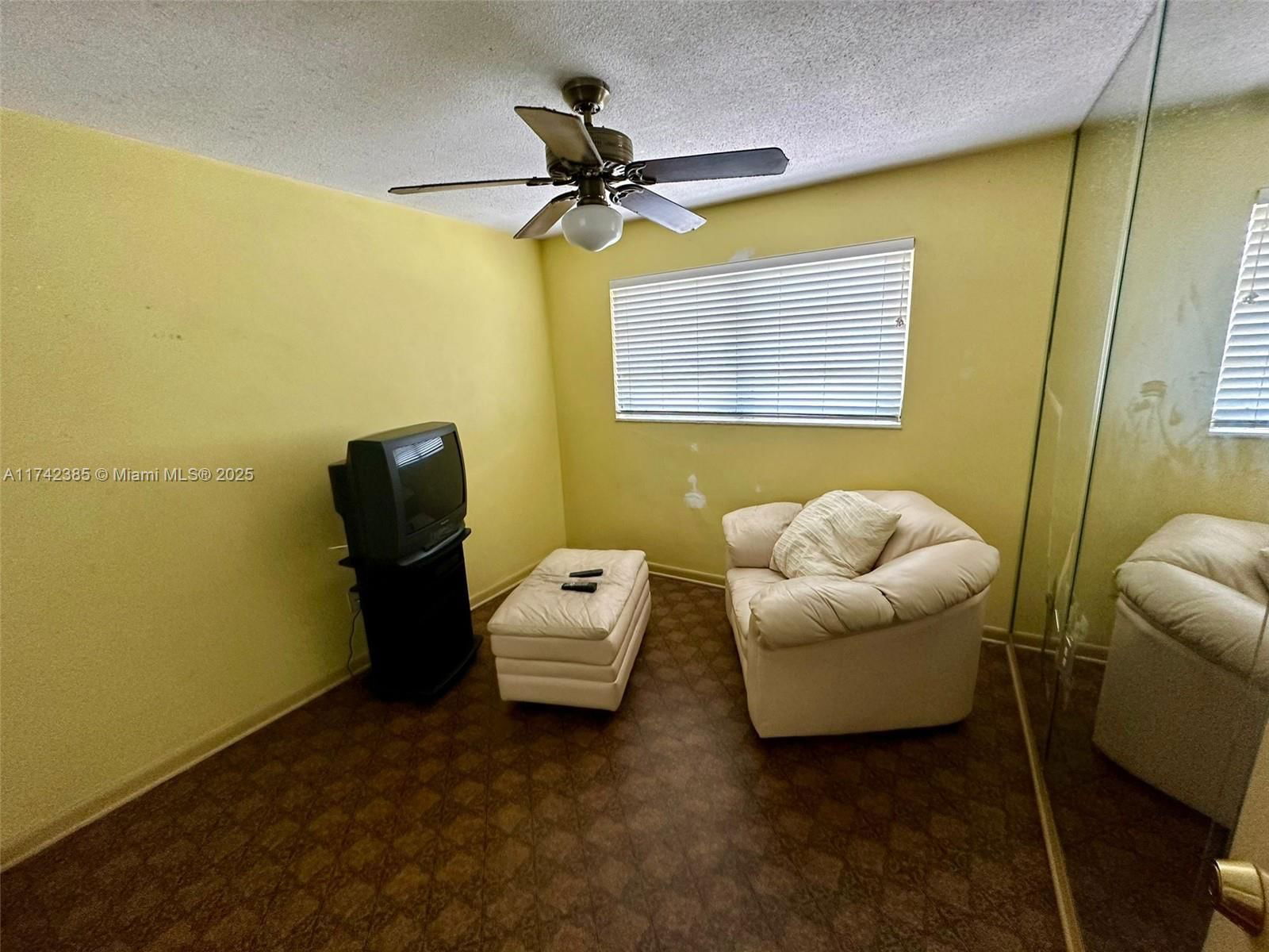 Real estate property located at 366 12th St, Miami-dade, Hialeah 5th Addn Rev Pl, Hialeah, FL