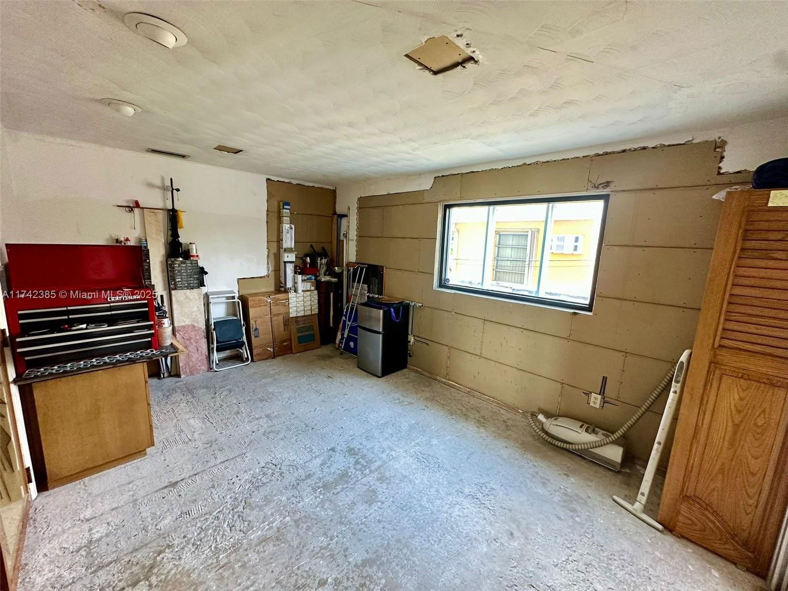 Real estate property located at 366 12th St, Miami-dade, Hialeah 5th Addn Rev Pl, Hialeah, FL
