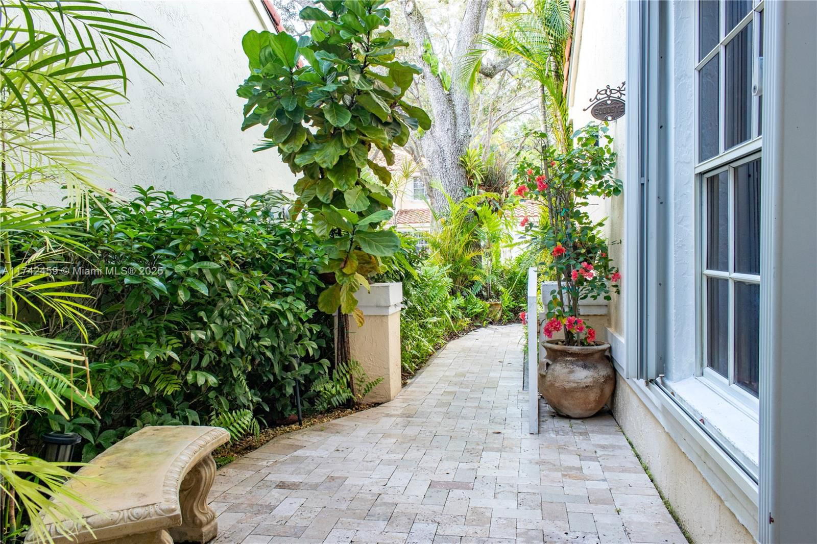 Real estate property located at 803 Garnet Circles, Broward, Sector 5 Parcel, Weston, FL