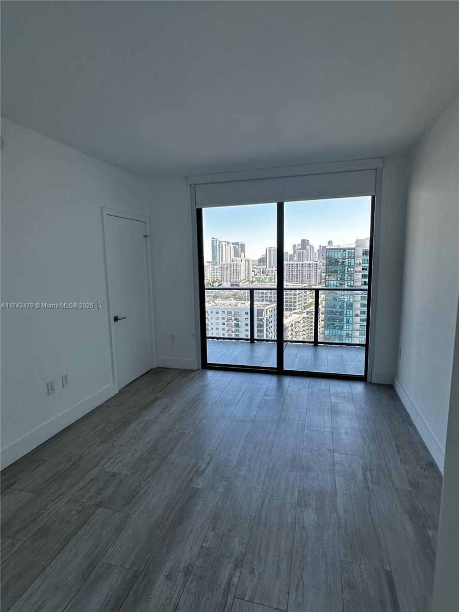Real estate property located at 121 34th St #2403, Miami-dade, 3401 Midtown Condo, Miami, FL