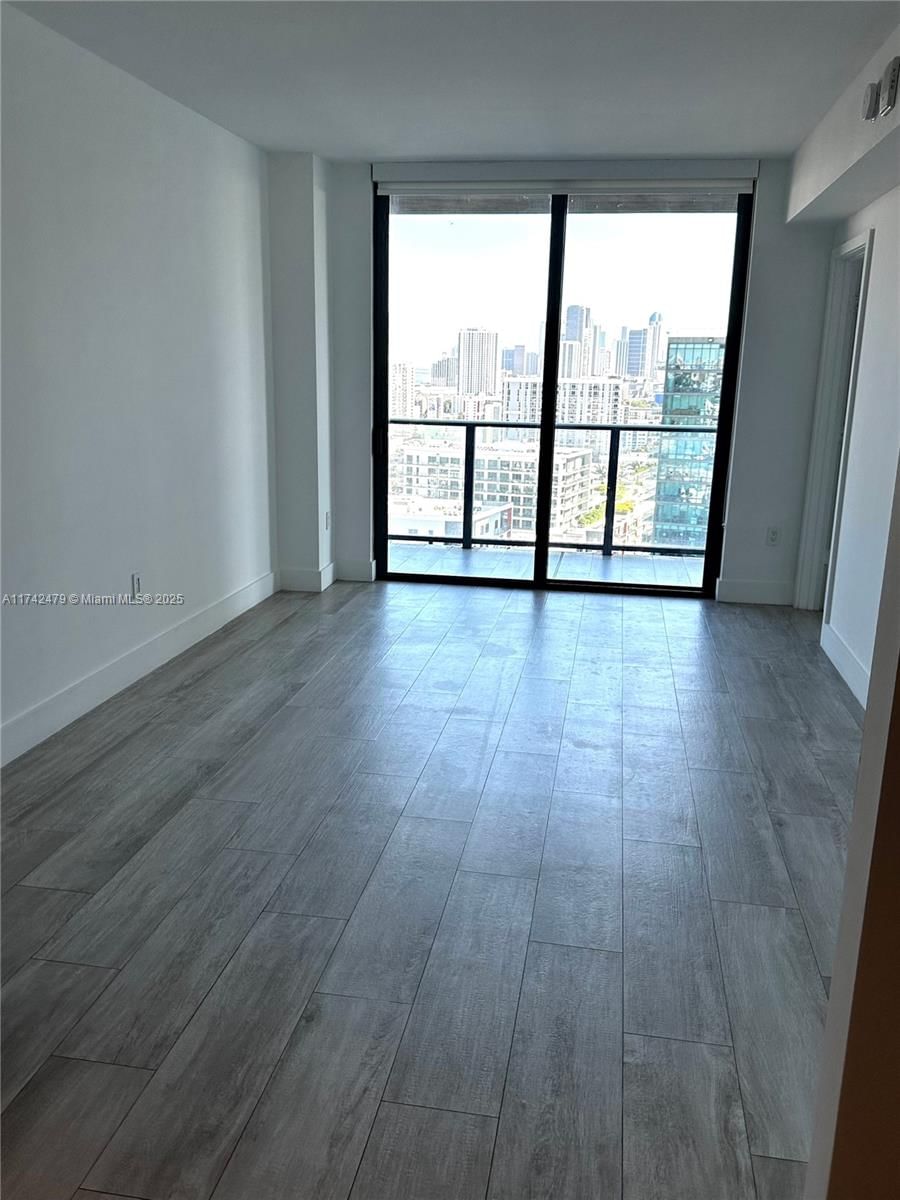 Real estate property located at 121 34th St #2403, Miami-dade, 3401 Midtown Condo, Miami, FL