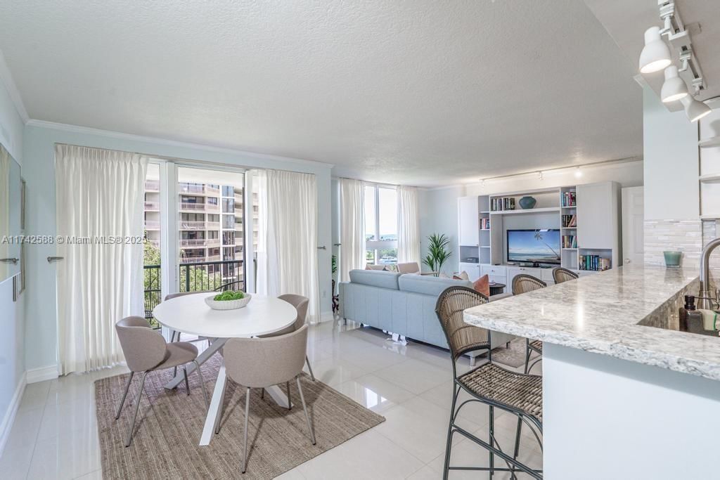 Real estate property located at 2951 Bayshore Dr #907/909, Miami-dade, The Mutiny Condo, Miami, FL