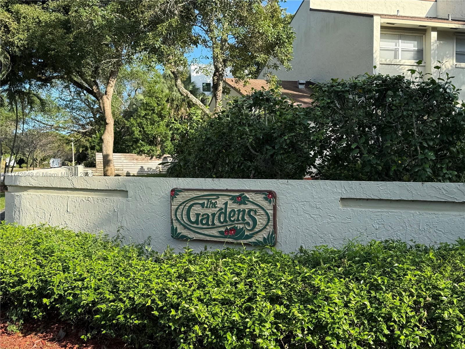 Real estate property located at 3030 68th St #201, Broward, Gardens Condo, Fort Lauderdale, FL