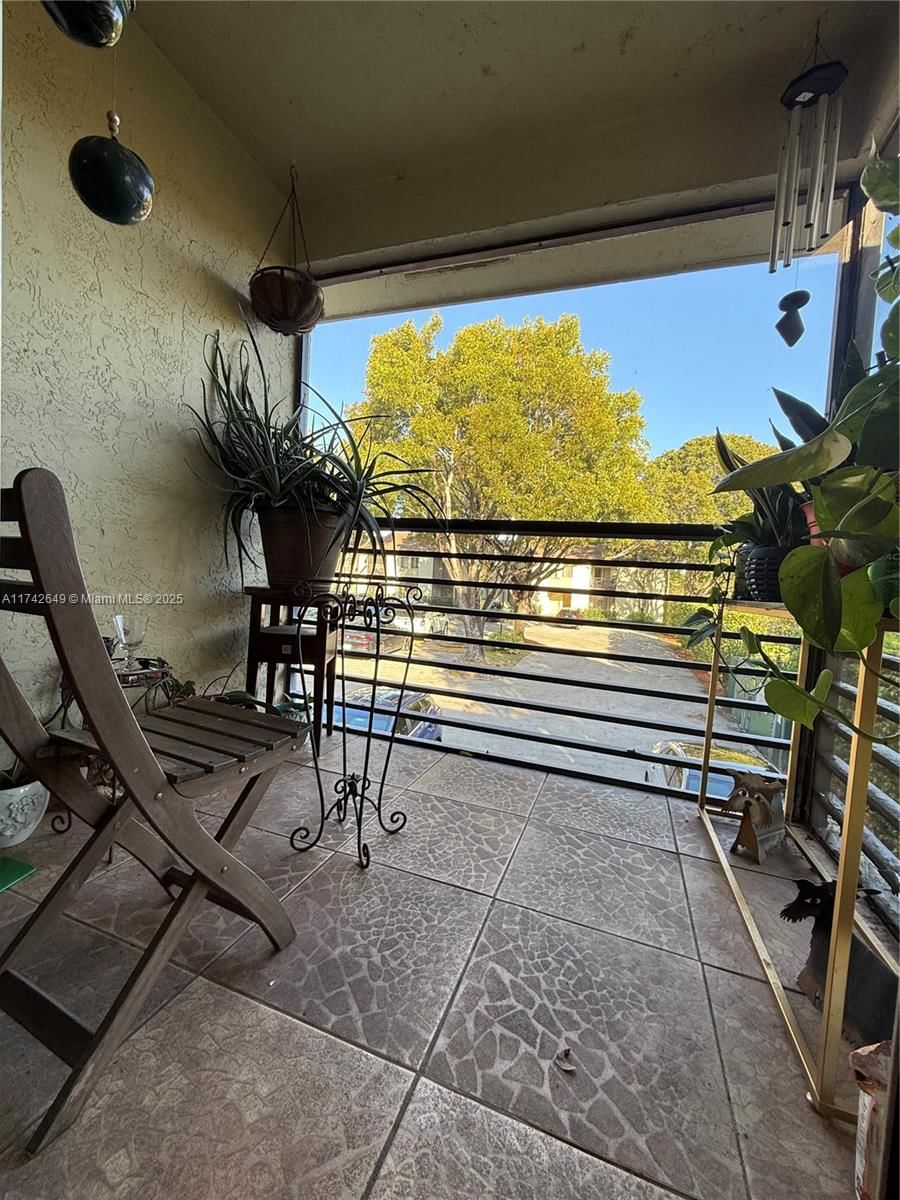 Real estate property located at 3030 68th St #201, Broward, Gardens Condo, Fort Lauderdale, FL