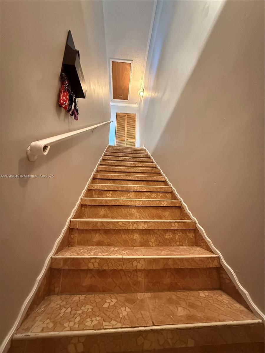 Real estate property located at 3030 68th St #201, Broward, Gardens Condo, Fort Lauderdale, FL