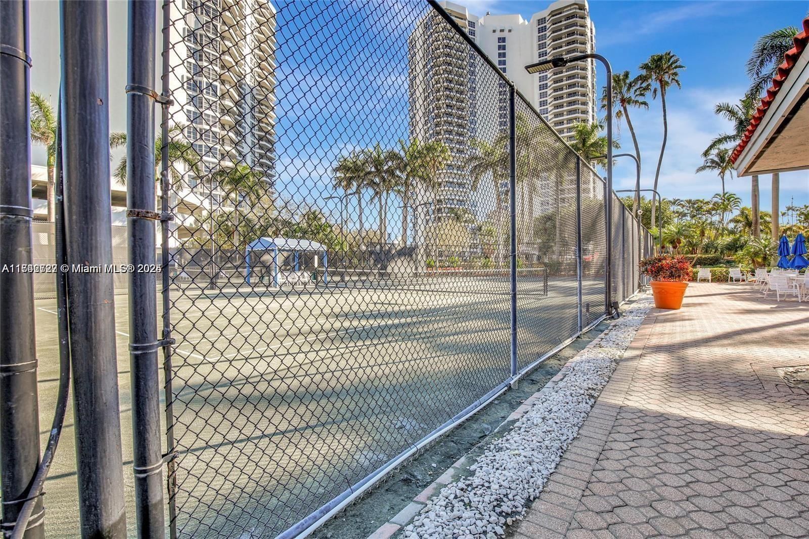 Real estate property located at 3530 Mystic Pointe Dr #102, Miami-dade, Mystic Pointe Tower 500 C, Aventura, FL