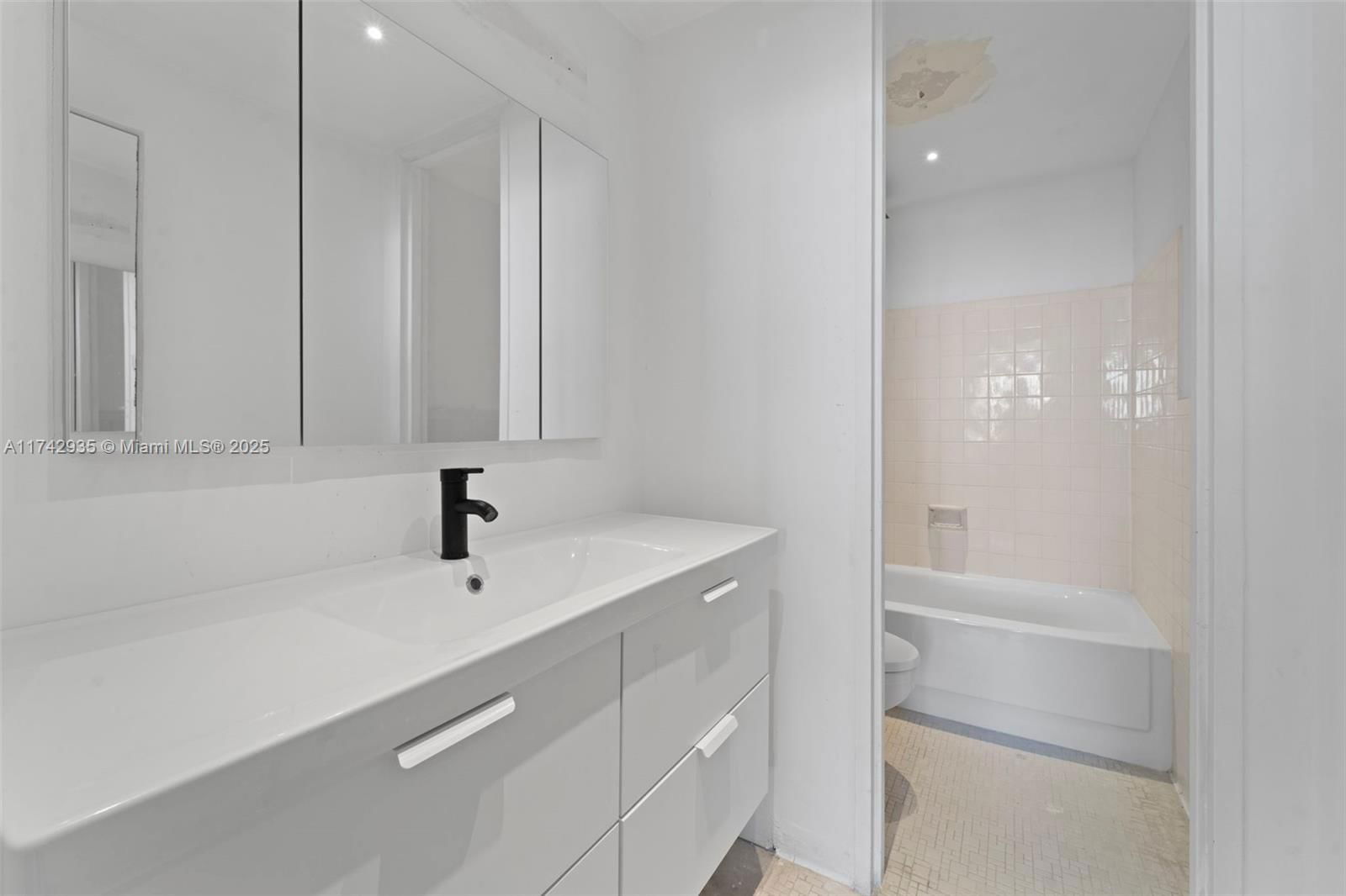 Real estate property located at 3 Island Ave #12C, Miami-dade, Terrace Towers, Miami Beach, FL