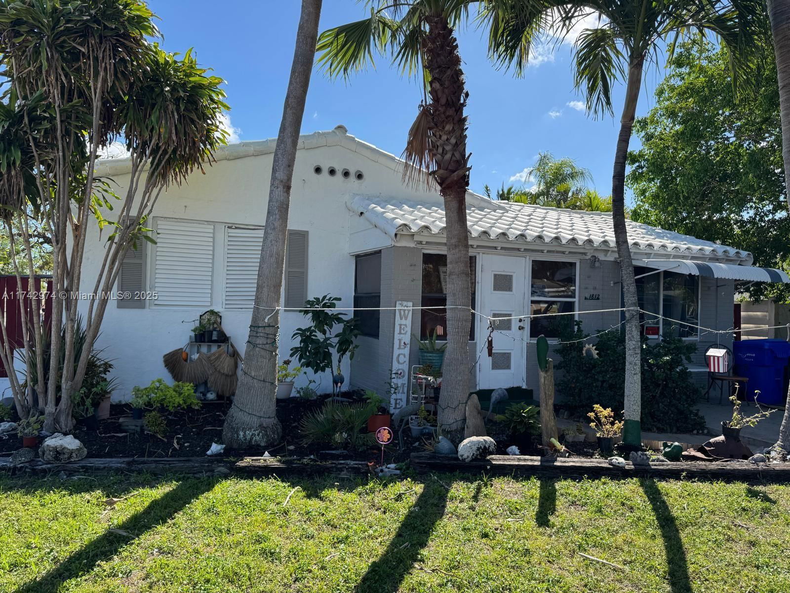 Real estate property located at 1812 Scott St, Broward, Hollywood Estates, Hollywood, FL