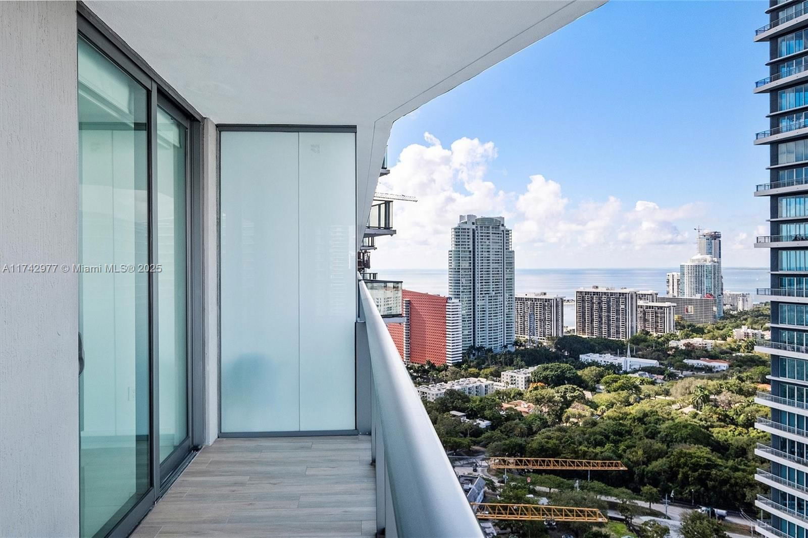 Real estate property located at 1300 Miami Ave #3210, Miami-dade, 1300 S Miami Avenue Condo, Miami, FL