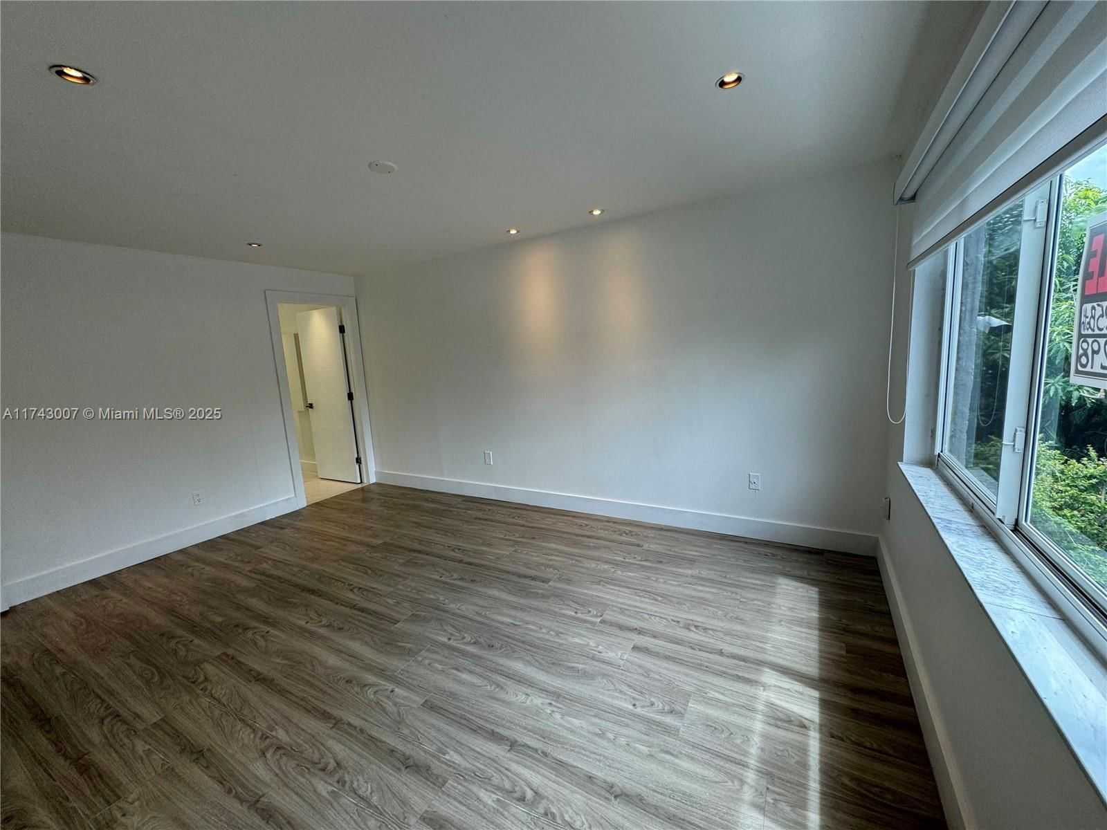 Real estate property located at 15675 84th Ter #906, Miami-dade, South Lake Villas Condo, Miami, FL