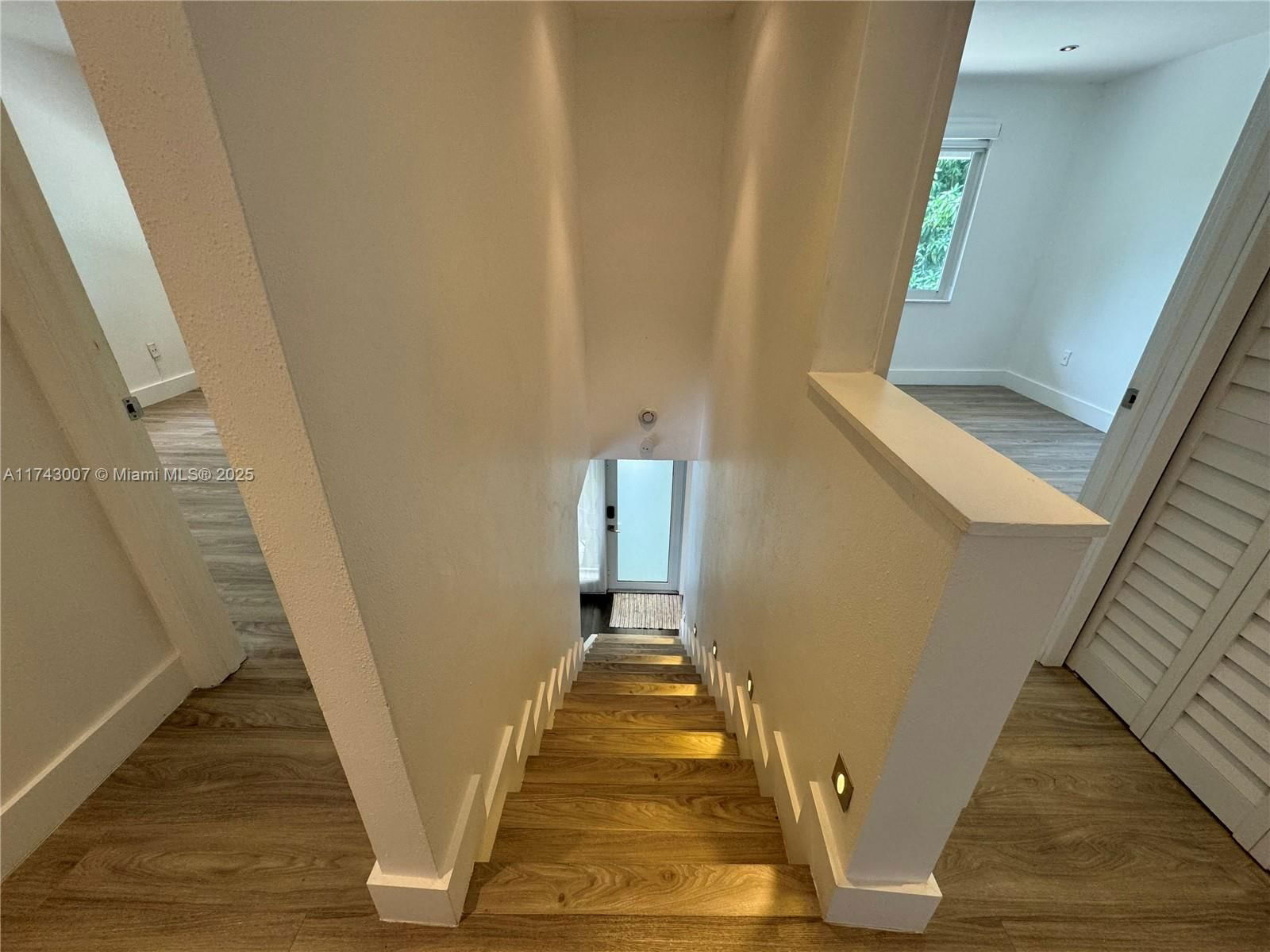 Real estate property located at 15675 84th Ter #906, Miami-dade, South Lake Villas Condo, Miami, FL