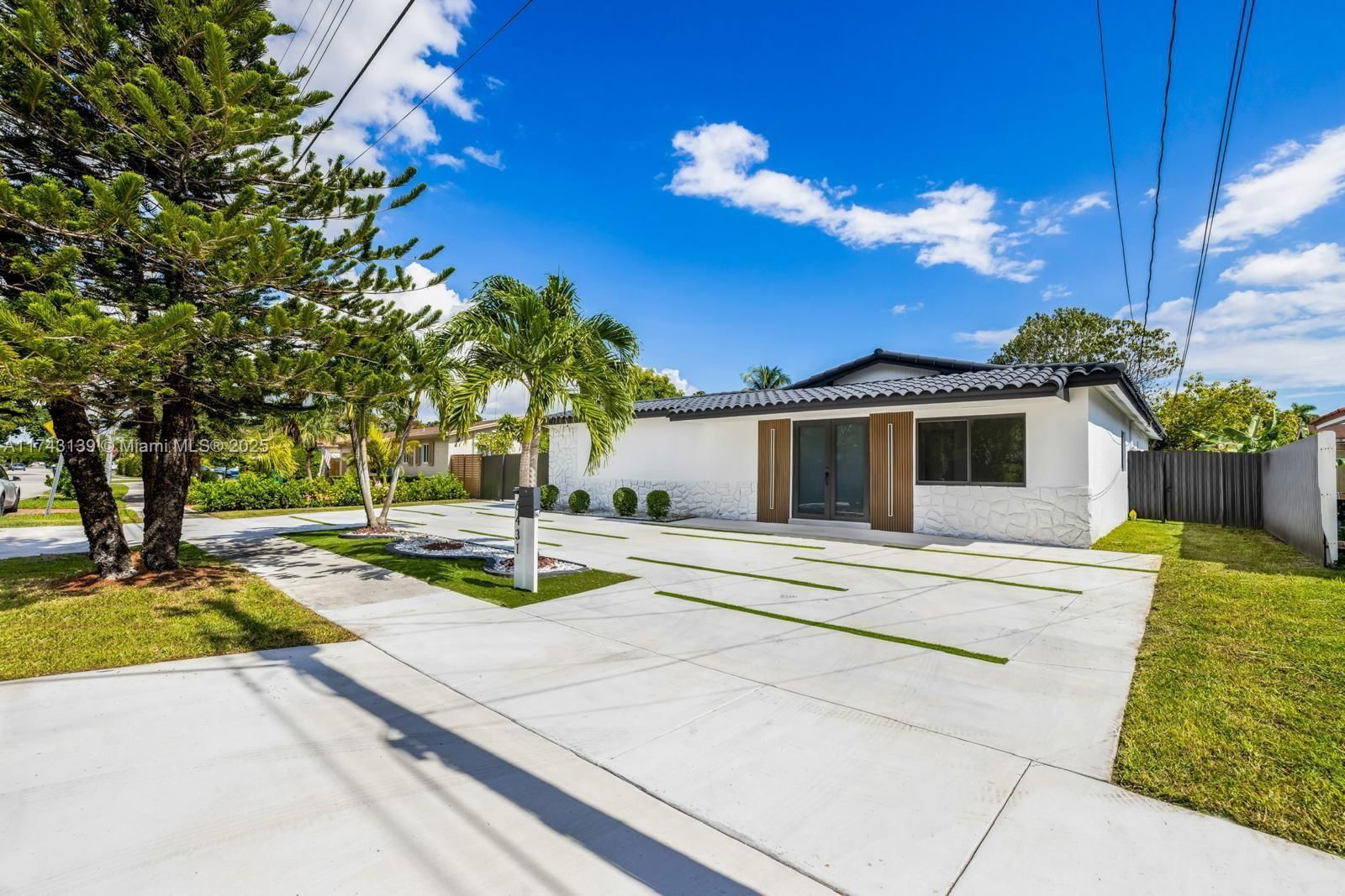 Real estate property located at 6431 109th Ct, Miami-dade, Westwood Ests Sec 2 2nd A, Miami, FL