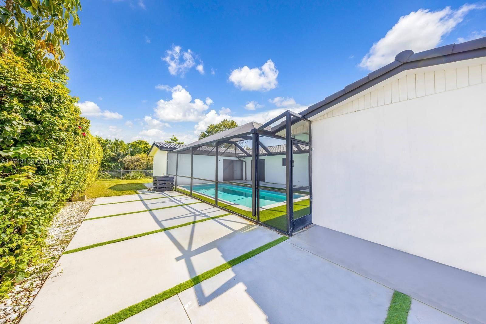 Real estate property located at 6431 109th Ct, Miami-dade, Westwood Ests Sec 2 2nd A, Miami, FL
