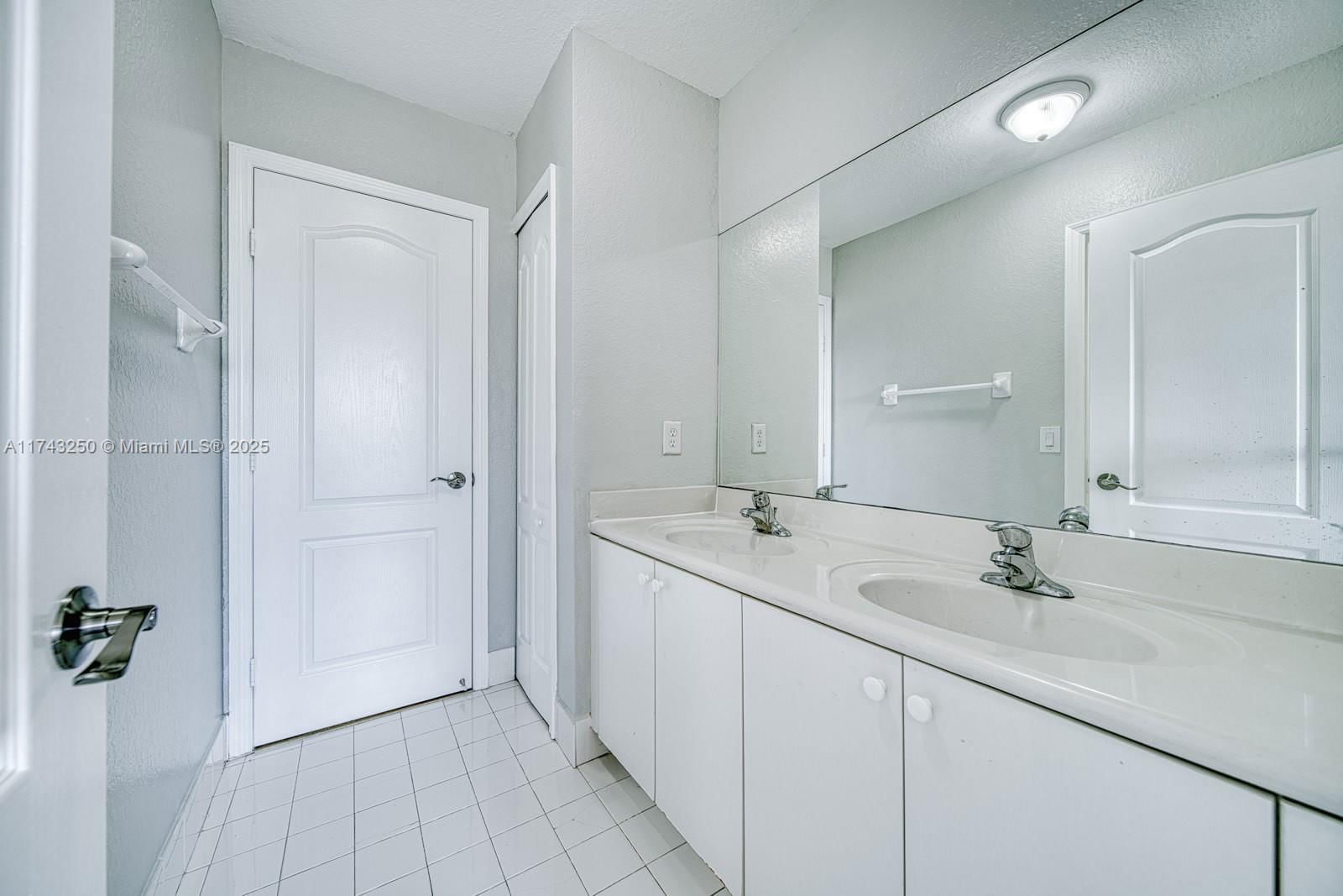 Real estate property located at 10837 228th Ter, Miami-dade, Silver Palm Lake, Miami, FL