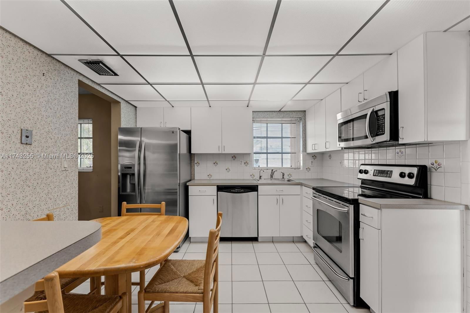 Real estate property located at 2801 117th Ct, Miami-dade, Southern Estates 13th Add, Miami, FL