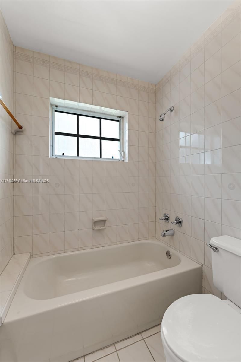 Real estate property located at 2801 117th Ct, Miami-dade, Southern Estates 13th Add, Miami, FL