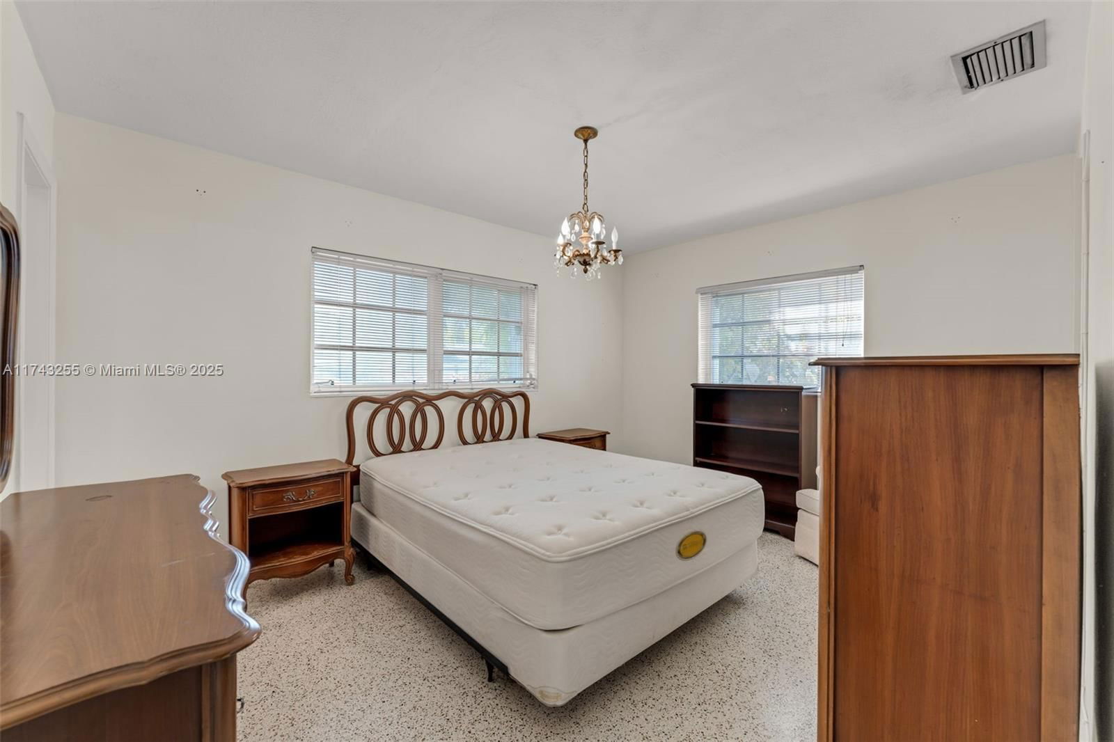 Real estate property located at 2801 117th Ct, Miami-dade, Southern Estates 13th Add, Miami, FL