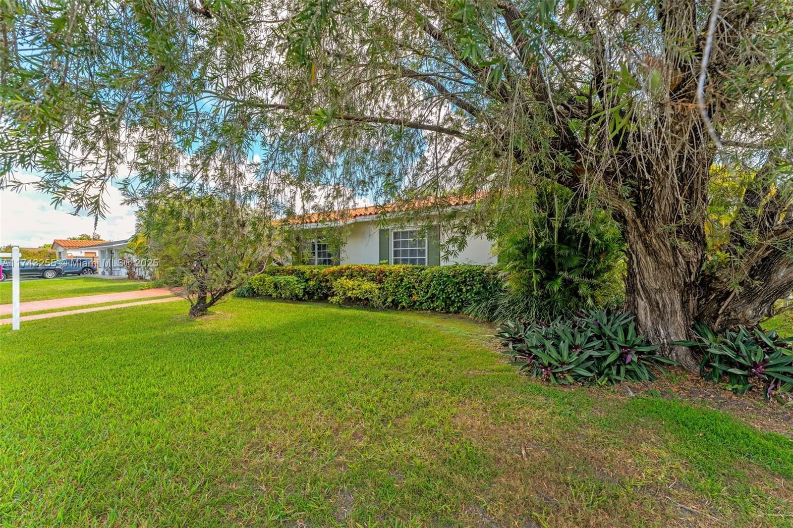 Real estate property located at 2801 117th Ct, Miami-dade, Southern Estates 13th Add, Miami, FL