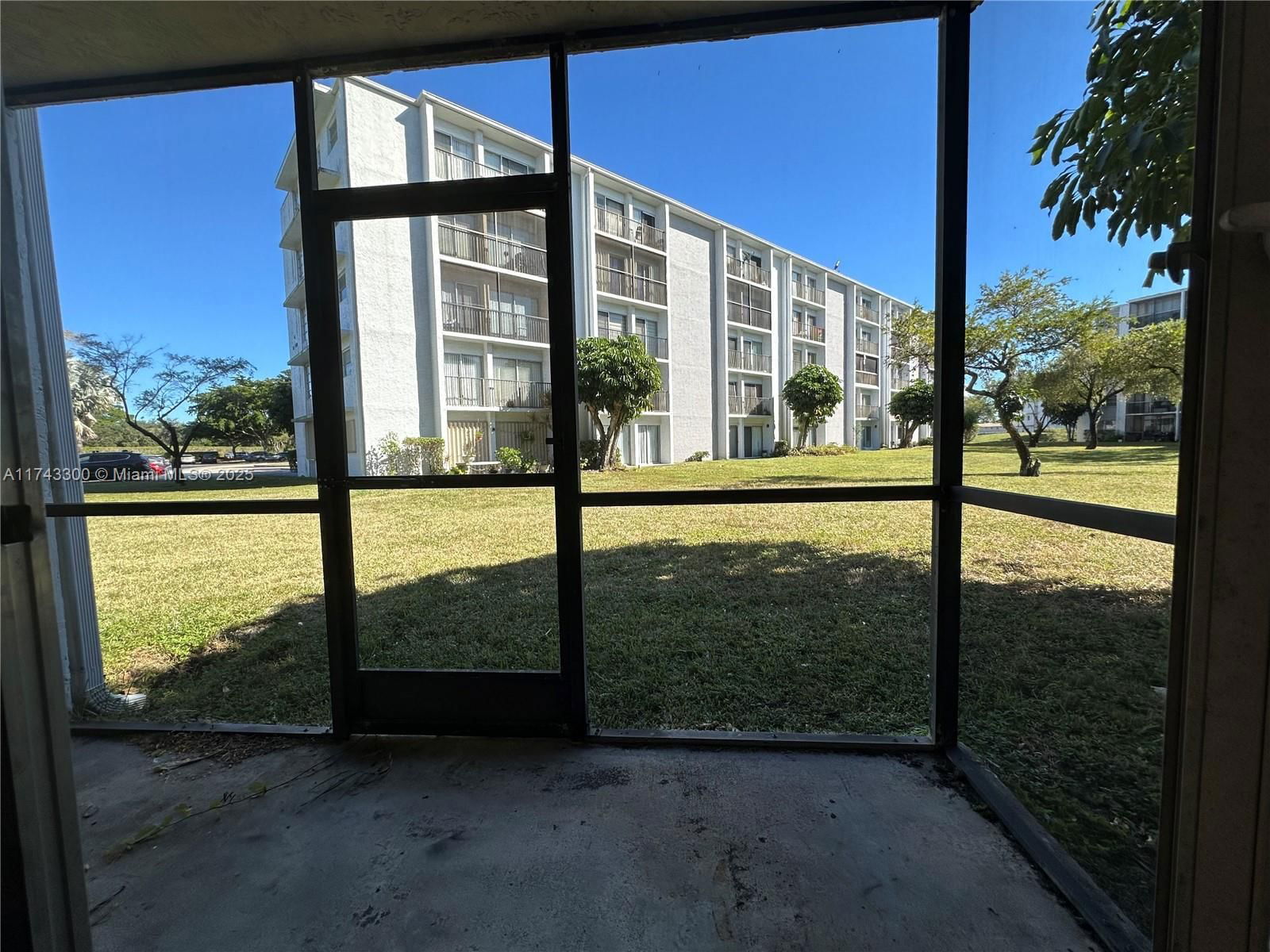 Real estate property located at 8750 Sherman Cir #102, Broward, Lakeshore At University P, Miramar, FL