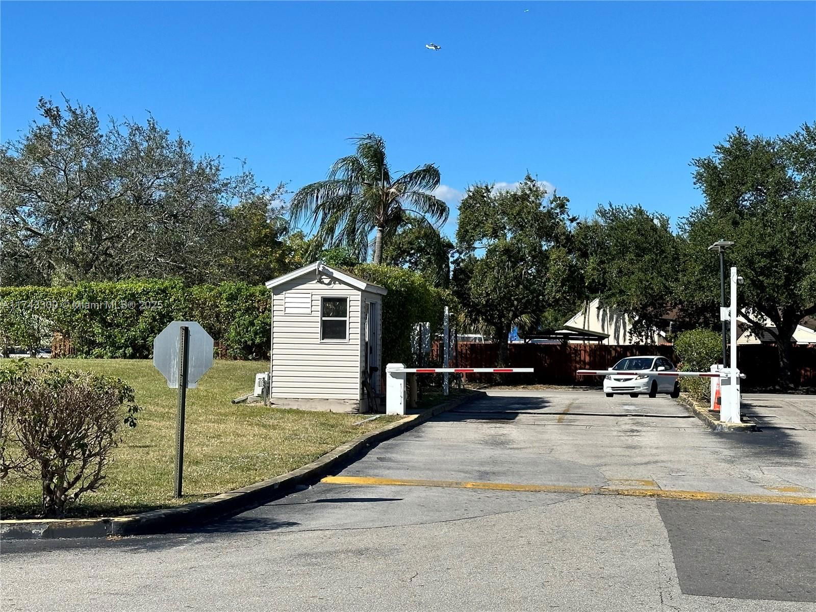 Real estate property located at 8750 Sherman Cir #102, Broward, Lakeshore At University P, Miramar, FL
