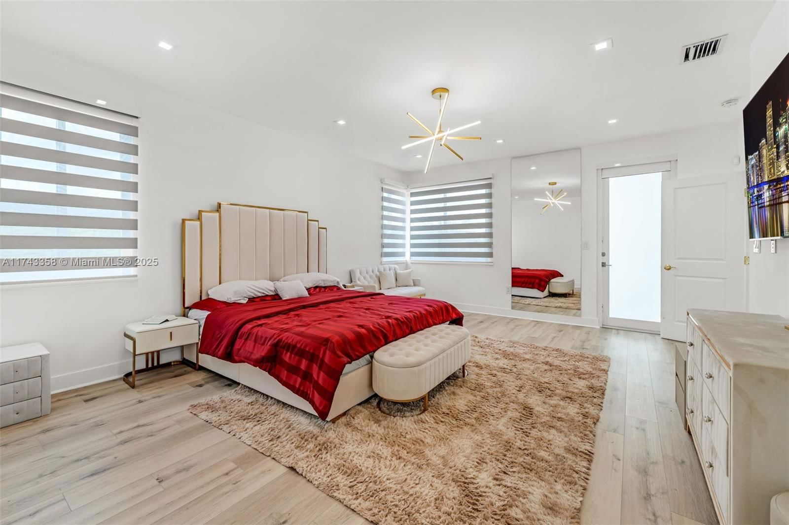 Real estate property located at 10393 67th Ter, Miami-dade, Doral Palms South, Doral, FL