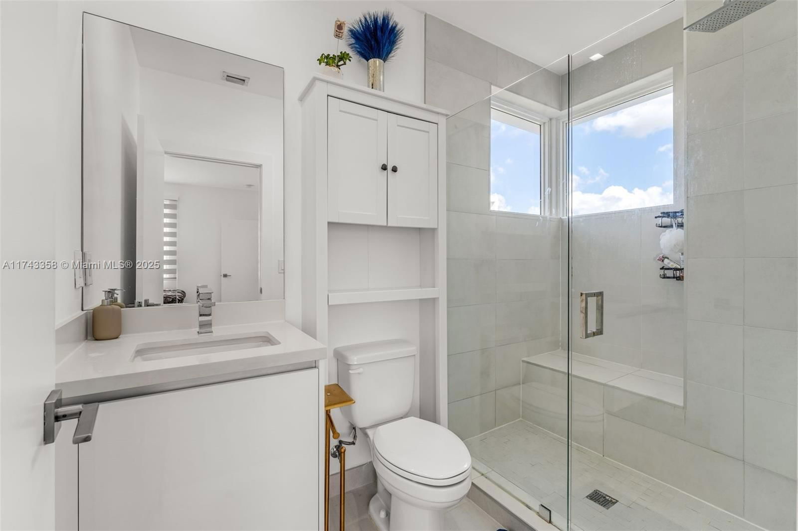 Real estate property located at 10393 67th Ter, Miami-dade, Doral Palms South, Doral, FL
