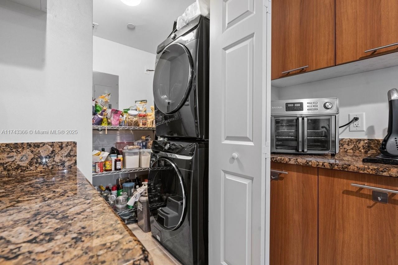 Real estate property located at 510 84th Ave #225, Broward, Veranda Condo, Plantation, FL