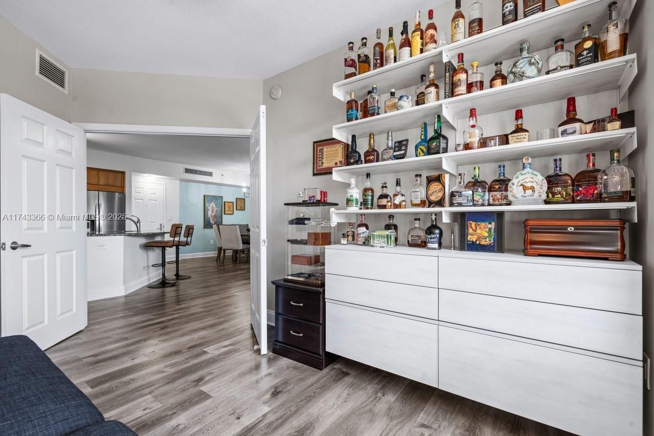 Real estate property located at 510 84th Ave #225, Broward, Veranda Condo, Plantation, FL