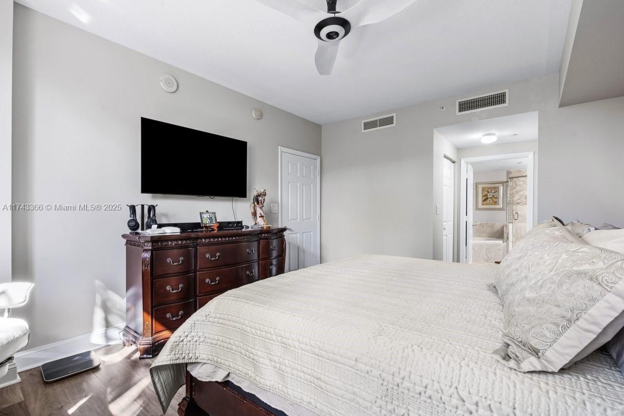 Real estate property located at 510 84th Ave #225, Broward, Veranda Condo, Plantation, FL