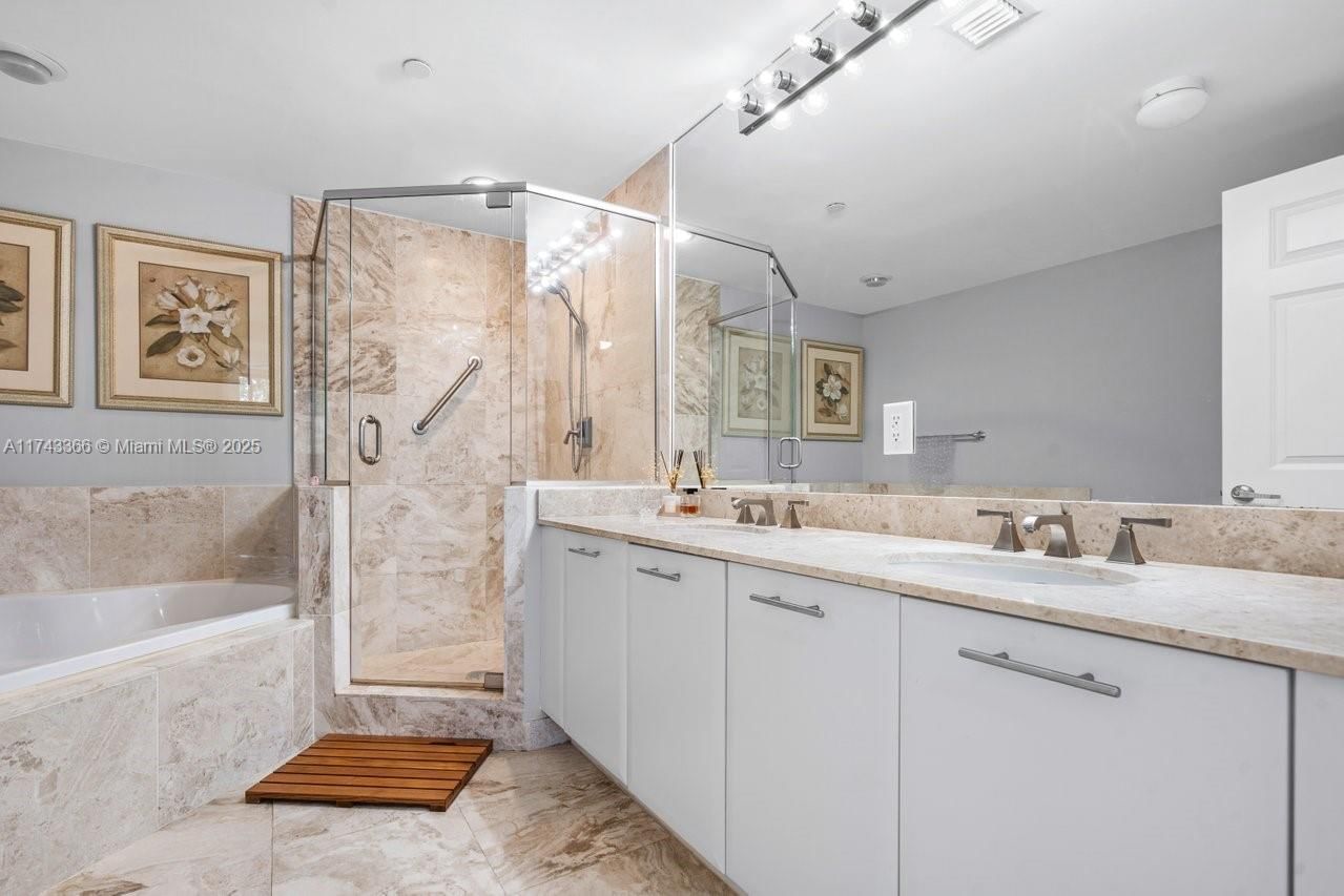 Real estate property located at 510 84th Ave #225, Broward, Veranda Condo, Plantation, FL