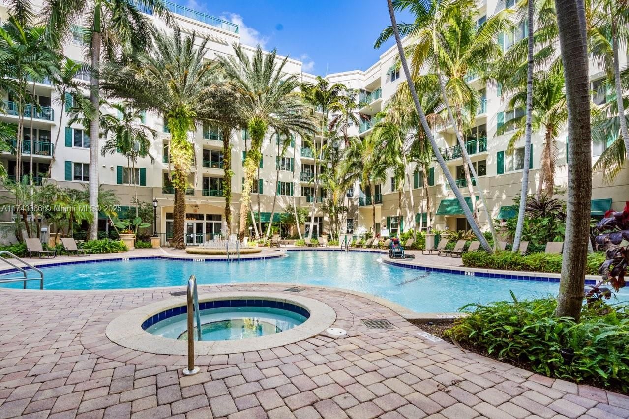 Real estate property located at 510 84th Ave #225, Broward, Veranda Condo, Plantation, FL