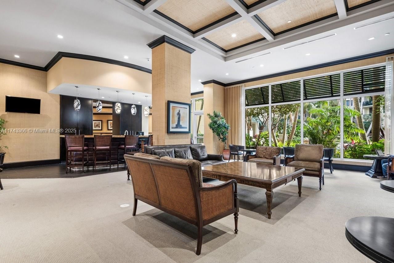 Real estate property located at 510 84th Ave #225, Broward, Veranda Condo, Plantation, FL