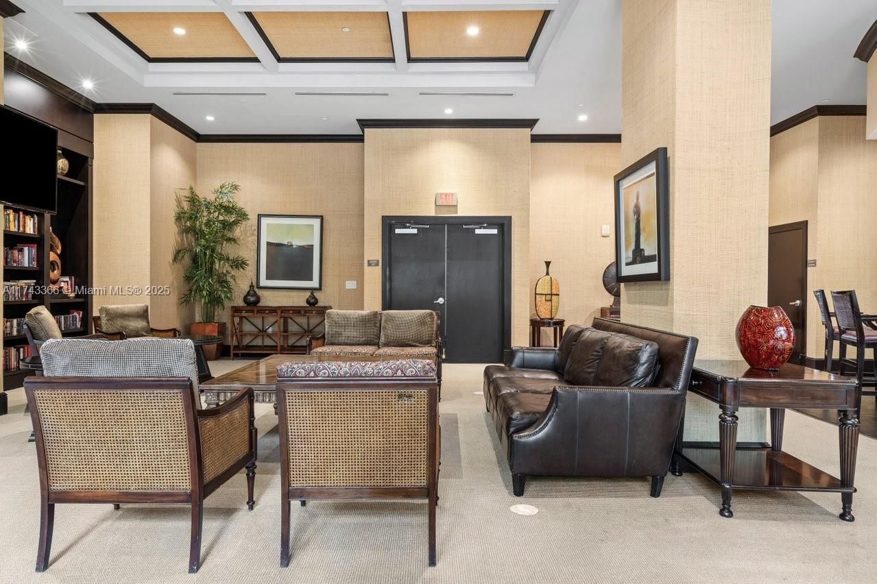 Real estate property located at 510 84th Ave #225, Broward, Veranda Condo, Plantation, FL